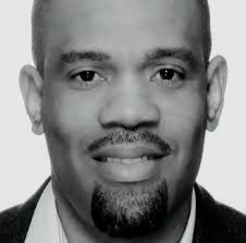 Ovo model looks like Kendrick wife 👀