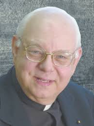 Eucharist heals from idolatry of 'self,' pope says at Mass in Budapest