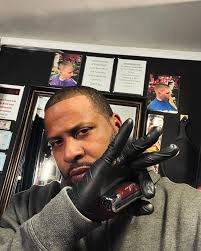 Ali Mayo Sr (@3_kingz_barbershop_610) • Instagram photos and videos