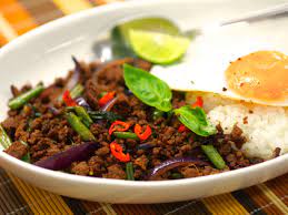 Thai Style Spicy Basil Fried Minced Beef Phat Kaphrao Pork Mince Recipes Pork Recipes Spicy Pork
