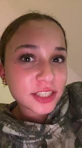 Where Does Mia Maria Work