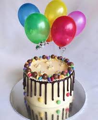 Bizcocho De Cumpleaños Para Hombres Modernos Pasteles En Tendencia 2019 Chocolate Drip Cake Chocolate Cake Decoration Cake