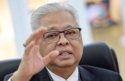 İsmail sabri, 1967'de sekolah kebangsaan bangau'da eğitimine başladı. Ismail Sabri Stop Speculating Umno Remains In Cabinet