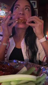 bryans fav thing I do is happy dance when I eat hehehe. imma always smash  some wingzzzz #chickenwingchickenwing #bestwingsintown #smashin  #foodietiktok #fyp #knockbacknats