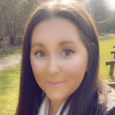 Molly Porter (@LoweMolly)