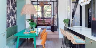 Peinture salle à manger orange avec un joli dessin de feuille d'arbre. Couleur Salle A Manger Nos Inspirations Marie Claire