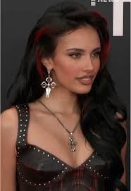 Kylie Cantrall's Stunning Grammy Dress at Awards Season