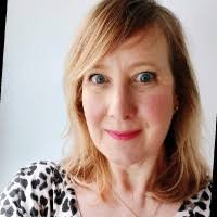 100+ perfiles de «Mugele»