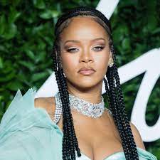 Join rihanna from the earliest meeting 5 years ago to the launch of the book at the guggenheim museum in new york city this past october. Rihanna Nach Trennung Ist Sie Tatsachlich Wieder Mit Ihm Zusammen Gala De