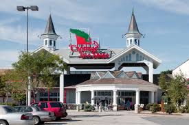 Christmas tree shops' score is calculated based on overall customer ratings, brand name recognition & popularity, price point vs. Bed Bath Beyond To Sell Christmas Tree Shops Chain Two Warehouses For 250 Million