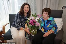 Annastacia palaszczuk was boron on the 25th day of july 1969. Annastacia Palaszczcuk Emotional At Sarah Caisip Press Conference As Grandma Beryl Erskine Died Daily Mail Online