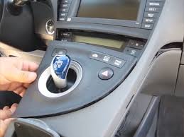 Pairing handsfree bluetooth cell phone with toyota prius 3 generation gen3 2010. 2009 2013 Toyota Prius Right Head Unit Installation Seicane