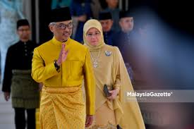 Arrival of his royal highness the sultan of pahang, sultan ahmad shah. Pemasyhuran Sultan Pahang Ke 6 Sultan Abdullah