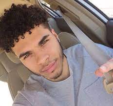 Pin By Simeon Kidd On Fine Specimens Light Skin Men Curly Hair Men Black Hair Fade