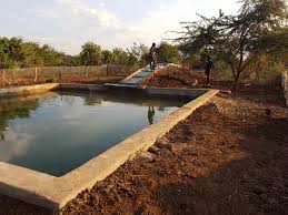 Find out if it is possible to farm fish and crops in this article from howstuffworks. Fishfarm Luangwa Zambia Ten Brinke