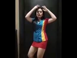Sekolah di jepang wajibkan siswinya pakek rok mini. Instabatam Wanita Cantik Rok Pendek