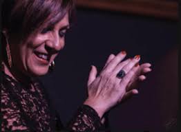 LA ISLA EN TRIANA: RECITAL de María José Coca y Julio Castell