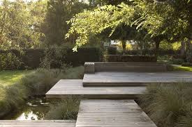 Love The Levels And The Extruded Deck Modern Garden Contemporary Garden Landscape Design