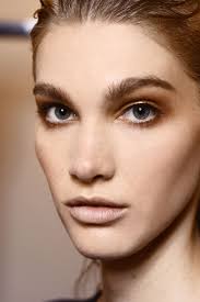 Vogue Mexico Moda Belleza Y Estilo De Vida Gigi Hadid Makeup Gigi Hadid Makeup Natural Gigi Hadid Beauty