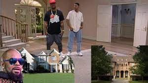 Kelly formed a group called pa and pa were on the album cover. R Kelly S Two Atlanta Homes Robbed By Friend Of 20 Years Youtube