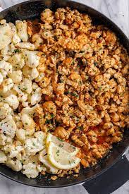 And ground turkey is an excellent choice for all of your favorite ground meat recipes. Knoblauchbutter Truthahn Mit Blumenkohl Turkey Cauliflower Eatwell101 Recipe Nonnom Ground Turkey Recipes Healthy Healthy Turkey Recipes Recipes