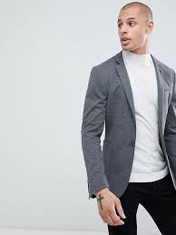 Remember these simple tips when it's time to start thinking about what the men will be wearing in your wedding party. What To Wear To A Casual Wedding
