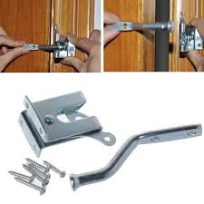 Gate latches for wooden fences heavy duty post mount automatic gravity lever spring self locking hardware wood/vinyl fence gate lock for secure pool/yard/garden,black finishing,steel. Automatic Self Locking Gate Latch For Wooden Fence Gate Door Metal Gravity Lever Shopee Philippines