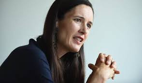 Jun 06, 2021 · tudor ionescu o acuza pe clotilde armand ca e de vina pentru criza gunoiului din sectorul 1. Clotilde Armand Intr Un FilmuleÅ£ Cu SoÅ£ul SÄƒu Pe Facebook Suntem O Familie UnitÄƒ Care Nu Poate Fi IntimidatÄƒ De Nicio Greutate Video Q Magazine