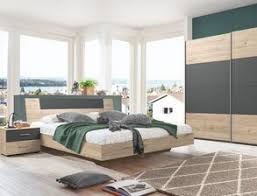 Schlafzimmer Komplett Einrichten Und Gestalten Bei Bettende