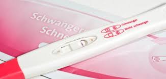 في حال وجود حمل، يقوم الاختبار باكتشاف هرمون الحمل بعد حوالي 10 أيام من غياب الدورة الشهرية. ØªØ­Ù„ÙŠÙ„ Ø§Ù„Ø­Ù…Ù„ Ø§Ù„Ù…Ù†Ø²Ù„ÙŠ Ù…ÙˆØ¶ÙˆØ¹