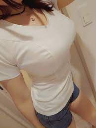 現實世界也能做到乳袋，日本露出系Coser示範穿巨乳女生專用T-shirt乳袋效果- 天狗资讯屋- 喵玉殿论坛· 喵玉汉化组