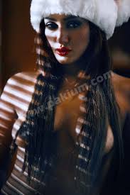 Mathira bikini