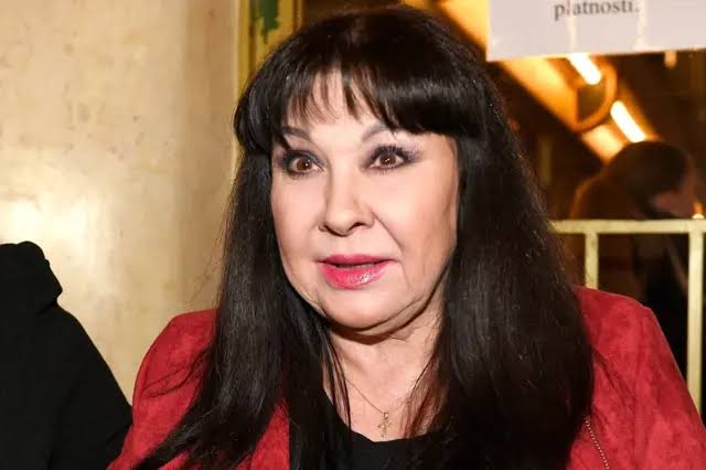 Jen tak tak se vyhnula vězení, Dáda Patrasová z bouračky vyvázla ještě  lehce – Kafe.cz