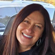 Lori Depew's Instagram, Twitter & Facebook