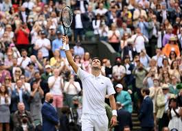 Berrettini bei finalpremiere in wimbledon gegen djokovic. Wimbledon 2021 Novak Djokovic Im Halbfinale Gegen Denis Shapovalov Der Spiegel