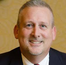 Chancellor Robert Duncan ('81)