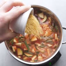 Kalorienarme Minestrone Santina Healthyrecipes Healthyrecipesforweightloss Healthyrecipeseasy Hearthealthyrecip Healthy Instant Pot Recipes Meal Prep Meals
