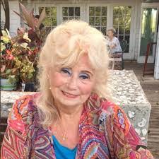 Barbara Engelke's Instagram, Twitter & Facebook