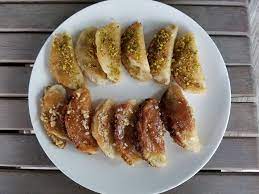When sugar melts add the pineapple. Jorda Pakistani Recipe Mansaf Recipe Jordanian Dish By Sooperchef Youtube Pakistani Cuisine Is Known For Its Richness Flavour And Varies Greatly From Region To Region Xivunt