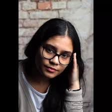 Had some fun practicing corperate portraits in the studio. I want to give a  big thank you to my model @christforaumi for being a huge help in this  shoot. #corperate #portraits #studio #