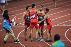 Team usa stormed to victory at the tokyo aquatics centre today and set a new world record of 3:26.78 in the men's 4x100m medley relay. Asian Games Indonesia Takes Silver In Men S 4x100 Relay Sports The Jakarta Post