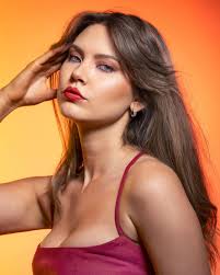 C H L O E • R O B I N S (@chloe_robins) • Instagram photos and videos