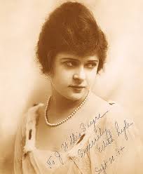 The Girl with the Green Eyes (1916)