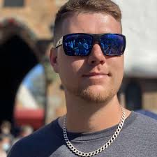 Anyone have a Genie lift or cherry picker? A kid crashed a remote control  plane very high in one of our trees (in Mims) and then I got my drone stuck  up