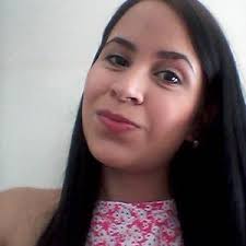 Karla Aranda (@karlacar9)