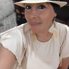 En Palacio Nacional me reuní con Ana Botín, presidenta de Banco Santander,  quien se encuentra en México para anunciar inversiones muy importantes; hay  confianza en el país.