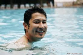 Huy Khánh lần đầu đóng cặp bên Diễm My 9X