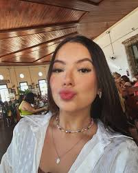 Carol Lamonica (@carollamonicaa) • Instagram photos and videos