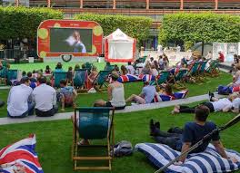 Love wimbledon's big screen in the piazza is a great way to watch the tennis for free. Where To Watch Wimbledon 2019 On The Big Screen In London Londonist