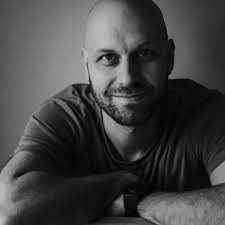 Top 20 wedding photographers of the year